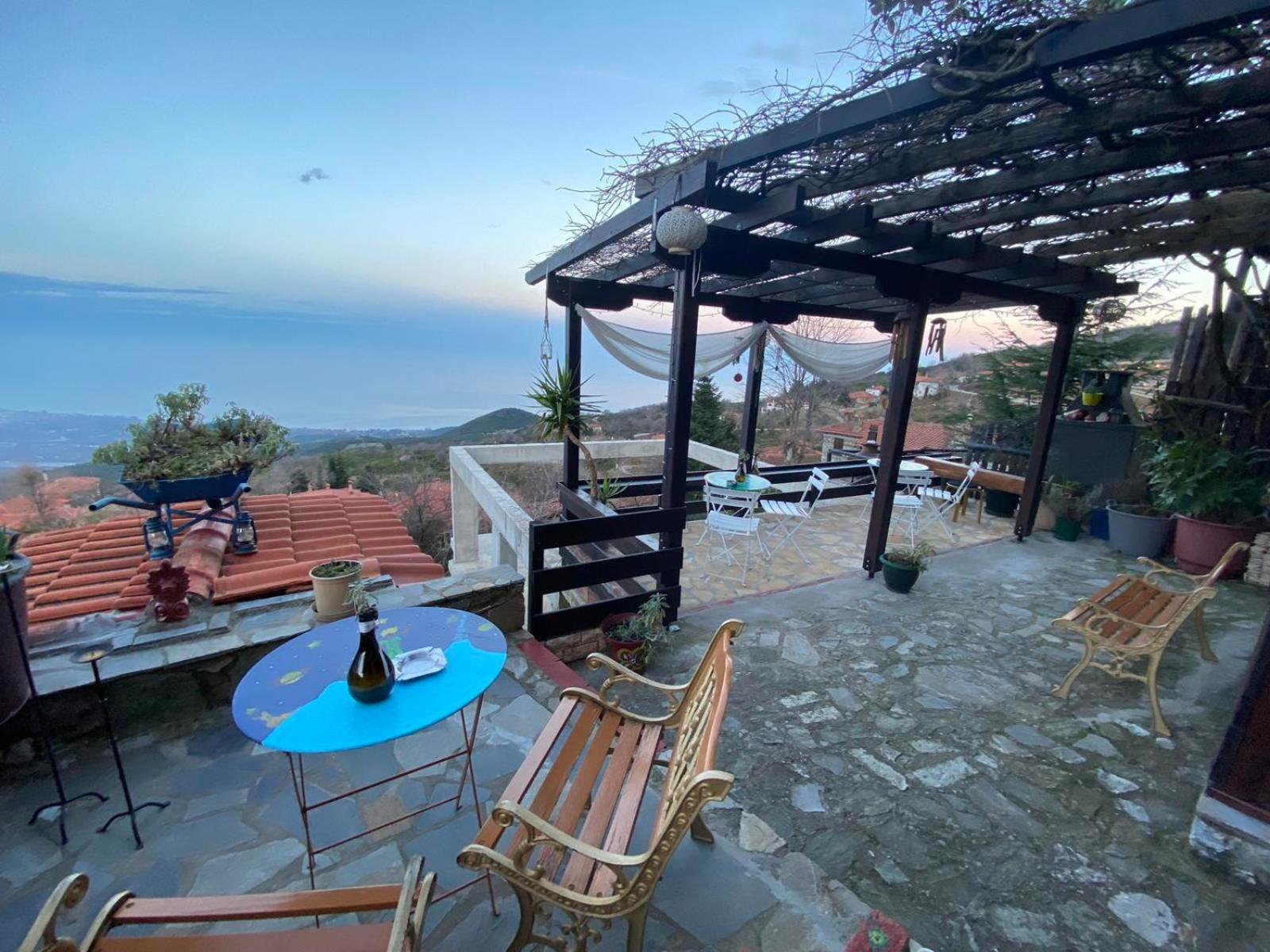 Traditional Guesthouse Erato Palaios Panteleimonas Exterior photo